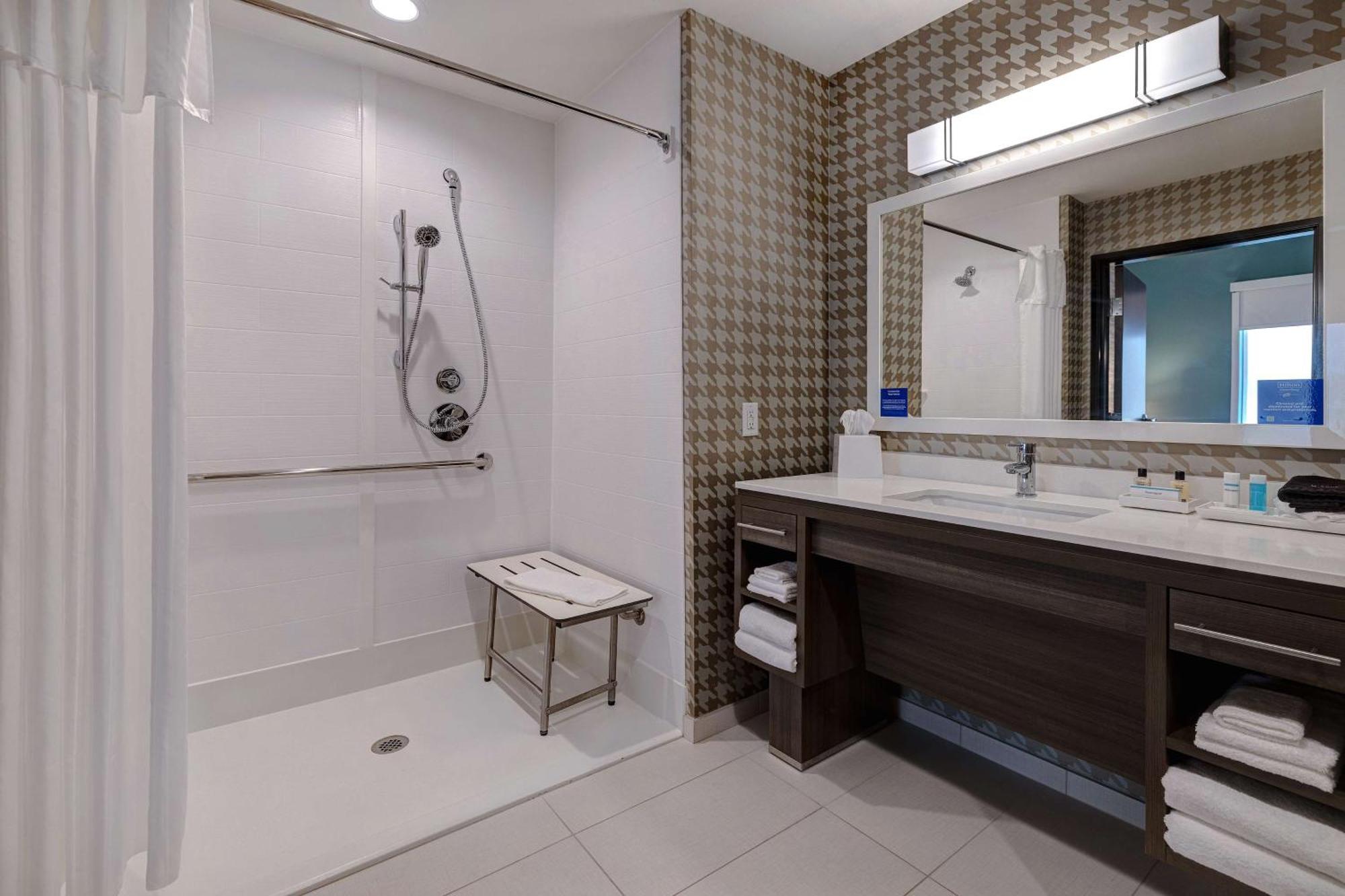 Home2 Suites By Hilton Dekalb Eksteriør billede