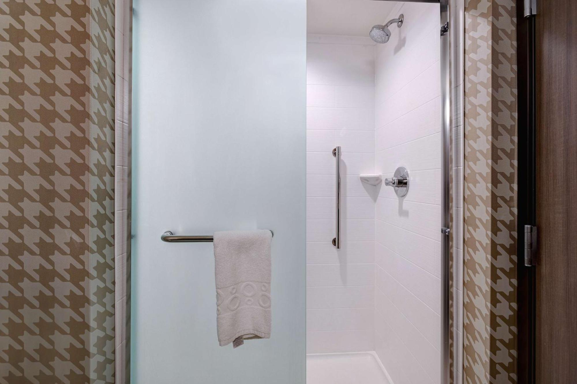 Home2 Suites By Hilton Dekalb Eksteriør billede